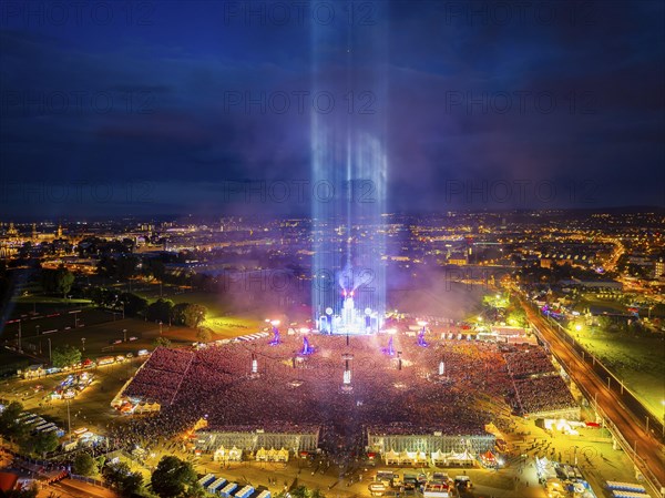 A total of around 200, 000 people attended the 4 concerts by the German band Rammstein in the