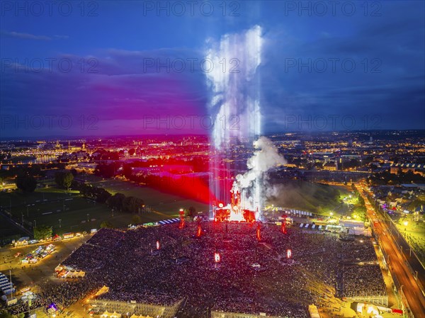 A total of around 200, 000 people attended the 4 concerts by the German band Rammstein in the