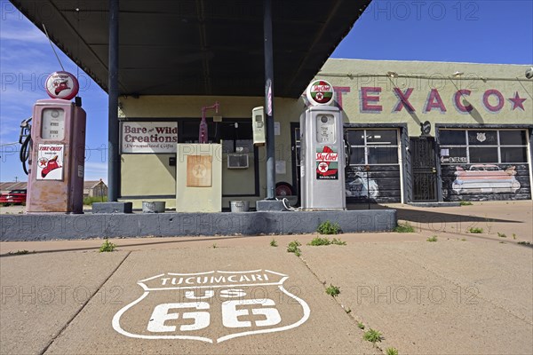 Old Texaco petrol station on historic Route 66, Tucumcari, New Mexico