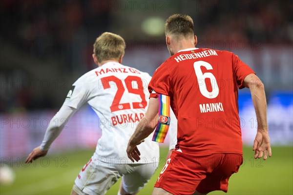 Football match, captain Patrick MAINKA 1. FC Heidenheim right from behind looking with loose