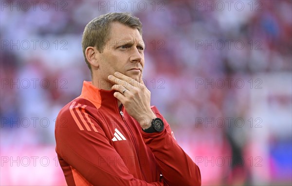 Goalkeeping coach Michael Rechner FC Bayern Munich FCB pensive, Allianz Arena, Munich, Bavaria,