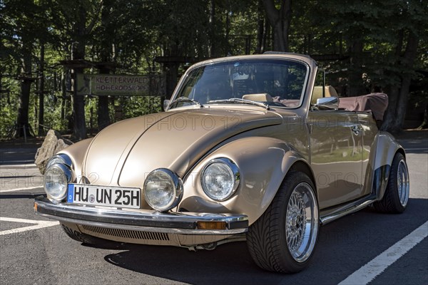 Oldtimer Volkswagen VW Beetle Cabriolet, convertible, restored, refined, number plate changed, car