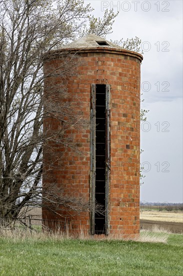 Barnum, Iowa, An old, empty silo in northwest Iowa