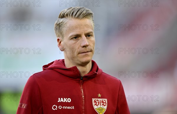 Chris Fuehrich VfB Stuttgart (27) Portrait, Logo, JAKO, WWK Arena, Augsburg, Bavaria, Germany,