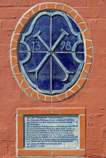 The old coat of arms of the Stecknitzfahrer, harbour, Lauenburg, Schleswig-Holstein, Germany,
