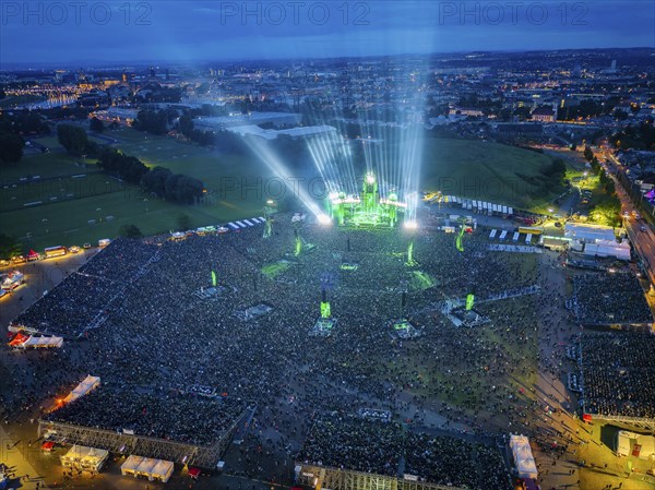 A total of around 200, 000 people attended the 4 concerts by the German band Rammstein in the
