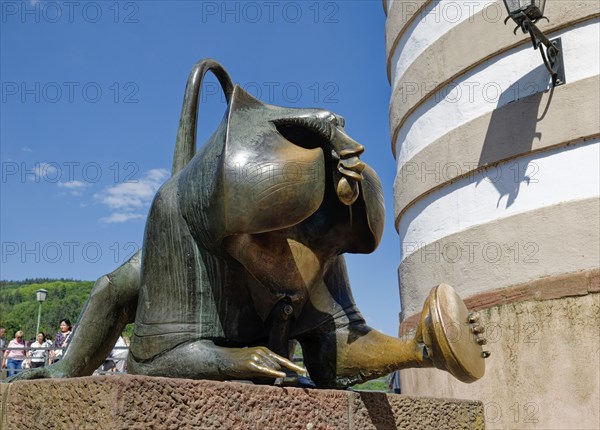 Bronze statue of bridge monkey by Gernot Rumpf on the Old Bridge, Heidelberg, Baden-Wuerttemberg,
