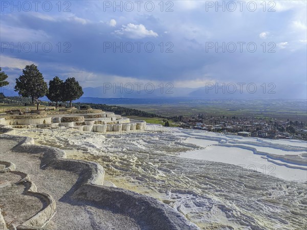 Sintered limestone terraces of Pamukkale, Pamukkale, Denizli province, Aegean region, Turkey, Asia