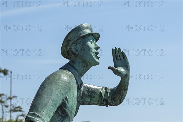 Statue Lauenburger Rufer, harbour, Lauenburg, Schleswig-Holstein, Germany, Europe