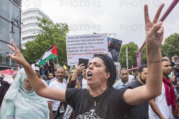 Palestinians demonstrate loudly during the Al Quds demonstration. Over 1000 people demonstrate