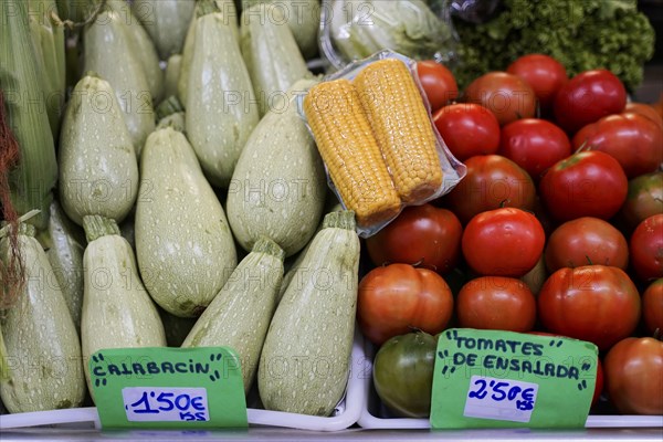 Market hall, Mercado de Nuestra Senora de Africa, Santa Cruz de Tenerife, Tenerife, Canary Islands,