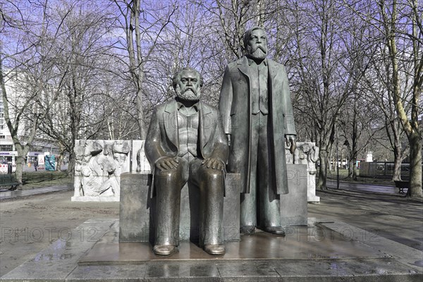 Bronze figures of Karl Marx and Friedrich Engels, Marx-Engels-Forum, Berlin, Germany, Europe,