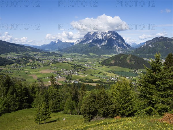 Grimming, Kammspitze, high Dachstein, Putterer See, view from the Stalingrad Chapel into the Enns