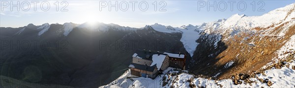 Mountain panorama and glacier, mountain hut Ramolhaus in autumn with snow, view of Gurgler Ferner