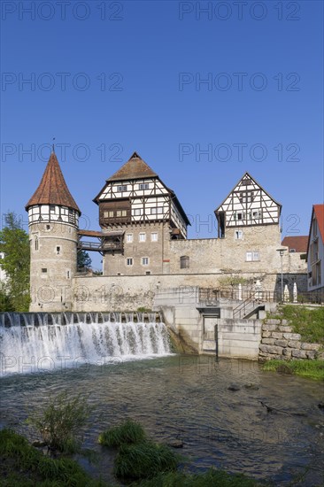 Zollernschloss Balingen on the Eyach, weir, barrage, Balingen, Baden-Wuerttemberg, Germany, Europe