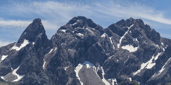 Mountain panorama, Trettachspitze, 2595m, Maedelegabel, 2645m, and Hochfrottspitze, 2649m, Allgaeu
