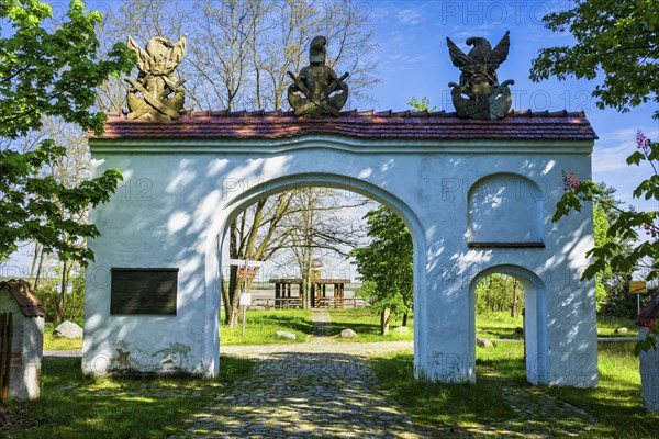 Robber baron's gate at Klinger See, Wiesengrund, Brandenburg, Germany, Europe