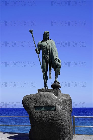 Statues of the Guanche Kings or Mencey Statues, in front Guanche King Adjona, waterfront promenade