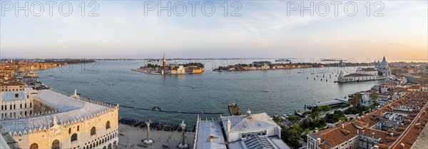 Panorama, evening mood, Doge's Palace and St Mark's Square, Isola di San Giorgio Maggiore with San