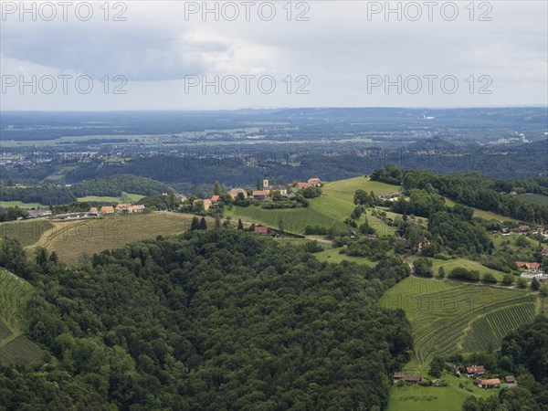 Hilly landscape, vineyards, view from the Demmerkogel lookout point, St. Andrae-Hoech, Sausal wine