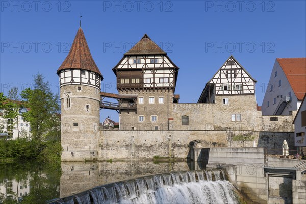 Zollernschloss Balingen on the Eyach, weir, barrage, Balingen, Baden-Wuerttemberg, Germany, Europe