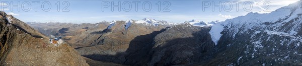 Mountain panorama and glacier, mountain hut Ramolhaus in autumn with snow, view of Gurgler Ferner