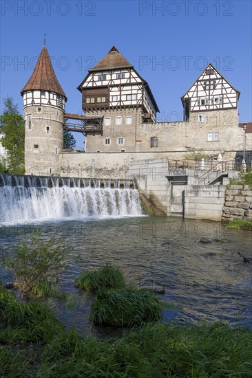 Zollernschloss Balingen on the Eyach, weir, barrage, Balingen, Baden-Wuerttemberg, Germany, Europe