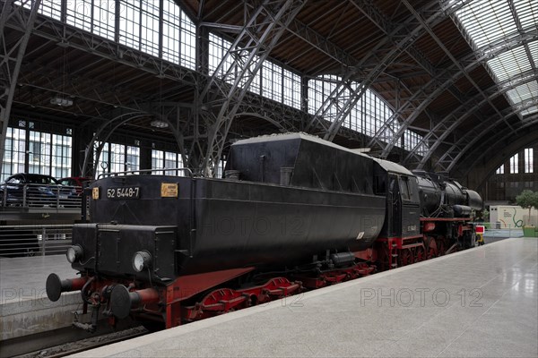 Steam locomotive class 52 of the Deutsche Reichsbahn DR with tub tender, Witte wind deflectors,