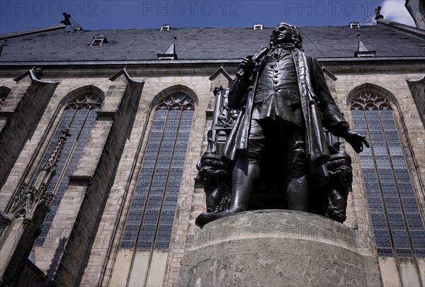 Monument to Johann Sebastian Bach in front of St Thomas' Church, Leipzig, Saxony, Germany, Europe