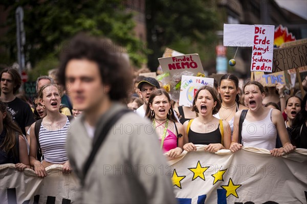 Berlin, 31.05.2024. Climate strike by Fridays For Future with over 13, 000 mostly young people in