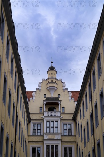 Historic building complex Hotel Barthels Hof, shopping arcade, shopping mall, shopping centre,