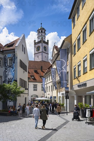Gespinstmarkt, pedestrian zone with the Blaserturm in the historic old town of Ravensburg,