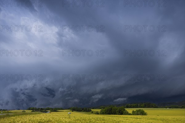 A thunderstorm cell moves over Porschdorf in Saxon Switzerland, thunderstorm, Porschdorf, Saxony,