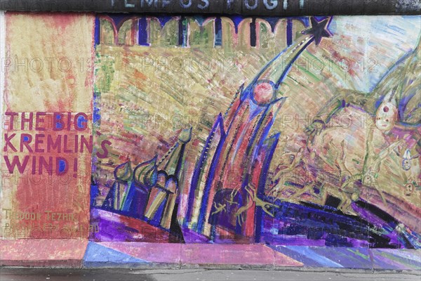 Graffiti on the Berlin Wall in the East Side Gallery, Berlin, Germany, Europe, Colourful graffiti