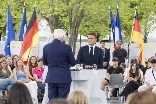 Frank-Walter Steinmeier (President of the Federal Republic of Germany) and Emmanuel Macron