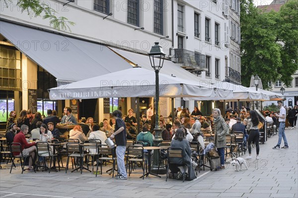 The Dubliners Irish Pub, Rue du Vieux-Marche-aux-Poissons, Strasbourg, Departement Bas-Rhin,