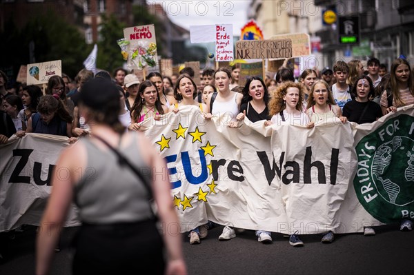 Berlin, 31.05.2024. Climate strike by Fridays For Future with over 13, 000 mostly young people in