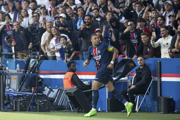 Football match, captain Kylian MBAPPE' Paris St. Germain left has just scored the 1:0 for Paris St.