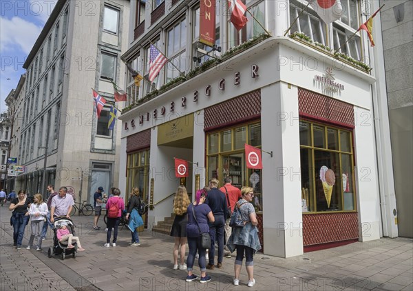 Marzipan Museum Niederegger, Breite Strasse, Huexstrasse, Luebeck, Lower Saxony, Germany, Europe