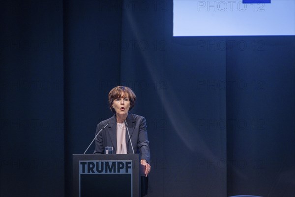 Minister President Michael Kretschmer visited TRUMPF Sachsen SE in Neukirch. After being welcomed