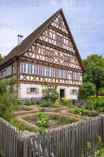 Traditionally built, old half-timbered house, Gasthaus Ochsen, open-air museum Neuhausen ob Eck,
