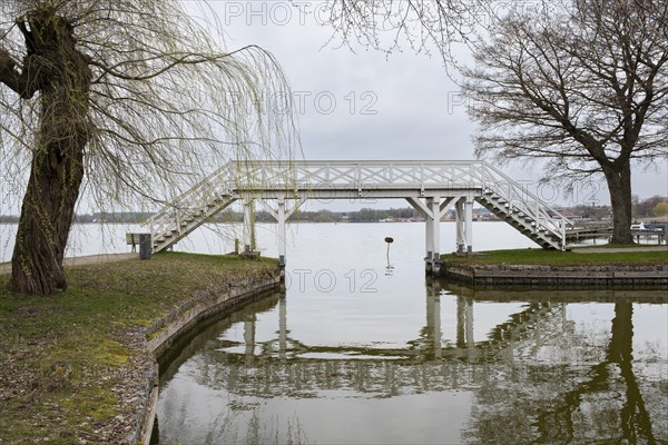 White Bridge, pedestrian bridge, Zierker See, Neustrelitz, Mecklenburg-Vorpommern, Germany, Europe