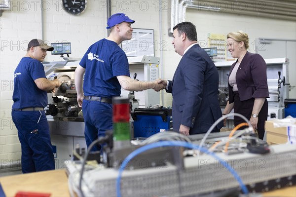 Hubertus Heil (SPD), Federal Minister of Labour and Social Affairs, and Franziska Giffey (SPD),