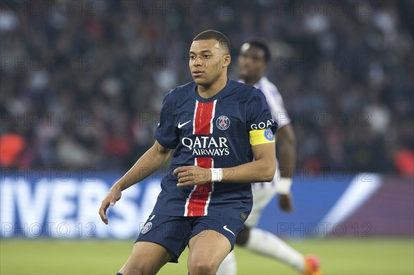 Football match, captain Kylian MBAPPE' Paris St. Germain with captain's armband and momentarily in