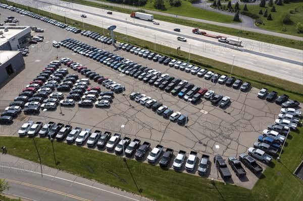 Jackson, Michigan, A Ford new car dealer along Interstate 94