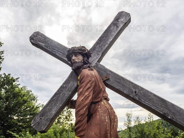 Sculpture, Christ carrying his cross, Way of the Cross, Frauenberg, Styria, Austria, Europe
