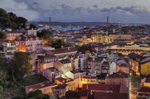 View from the viewpoint Miradouro da Graça, also Sophia de Mello Breyner Andresen, city view, old