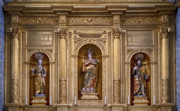 Holy figures in the chancel, Cathedral Igreja da Sé Catedral de Faro, Old Town, Faro, Algarve,