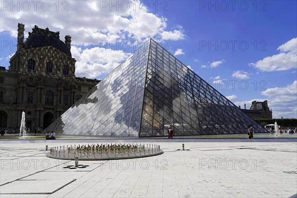 Glass pyramid in the courtyard of the Palais du Louvre, Paris, France, Europe, Historical buildings
