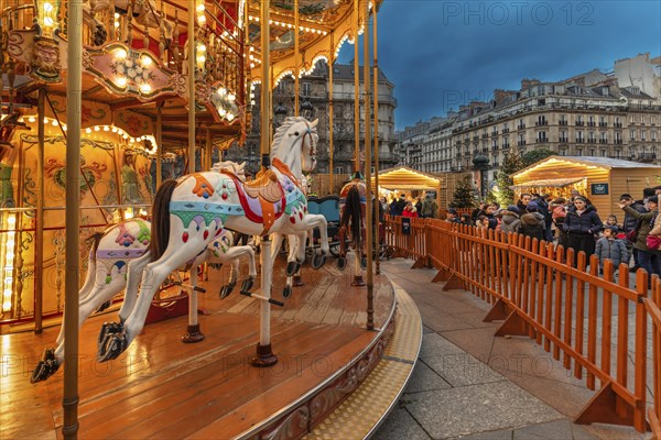 Christmas market in front of Hotel de Ville, Paris, Ile de France, France, Paris, Ile de France,